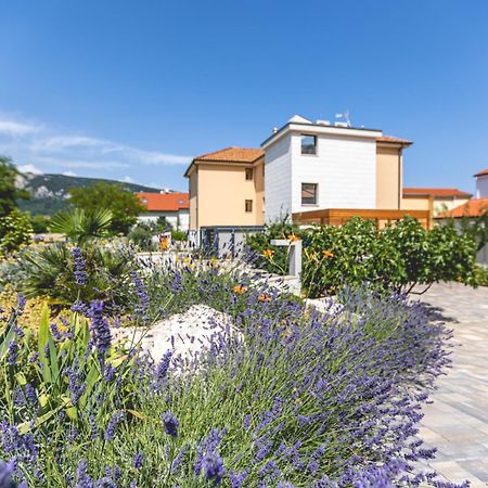 Vila Iris Baska Exteriör bild